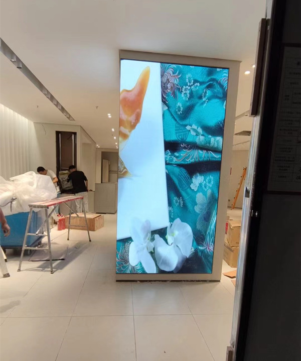 白玉商场门店转角LED显示屏